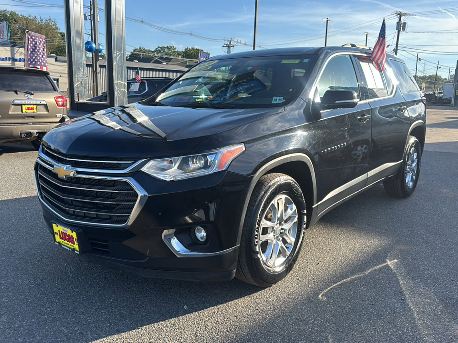 2020 Chevrolet Traverse Cloth photo 2