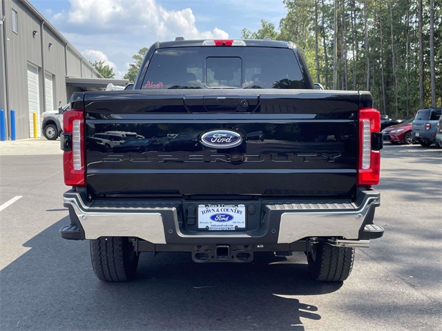 2026 Ford F-350 Lariat photo 2