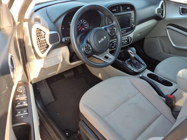 2022 Kia Soul LX photo 14