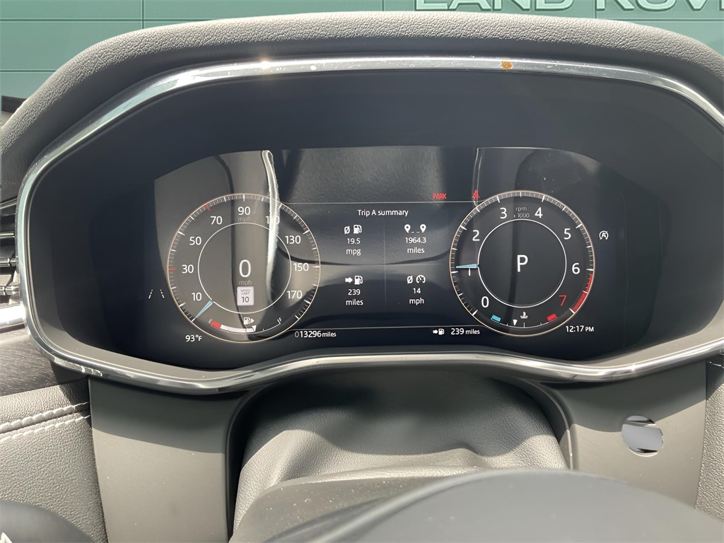 2025 Jaguar F-PACE P250 R-Dynamic S photo 16