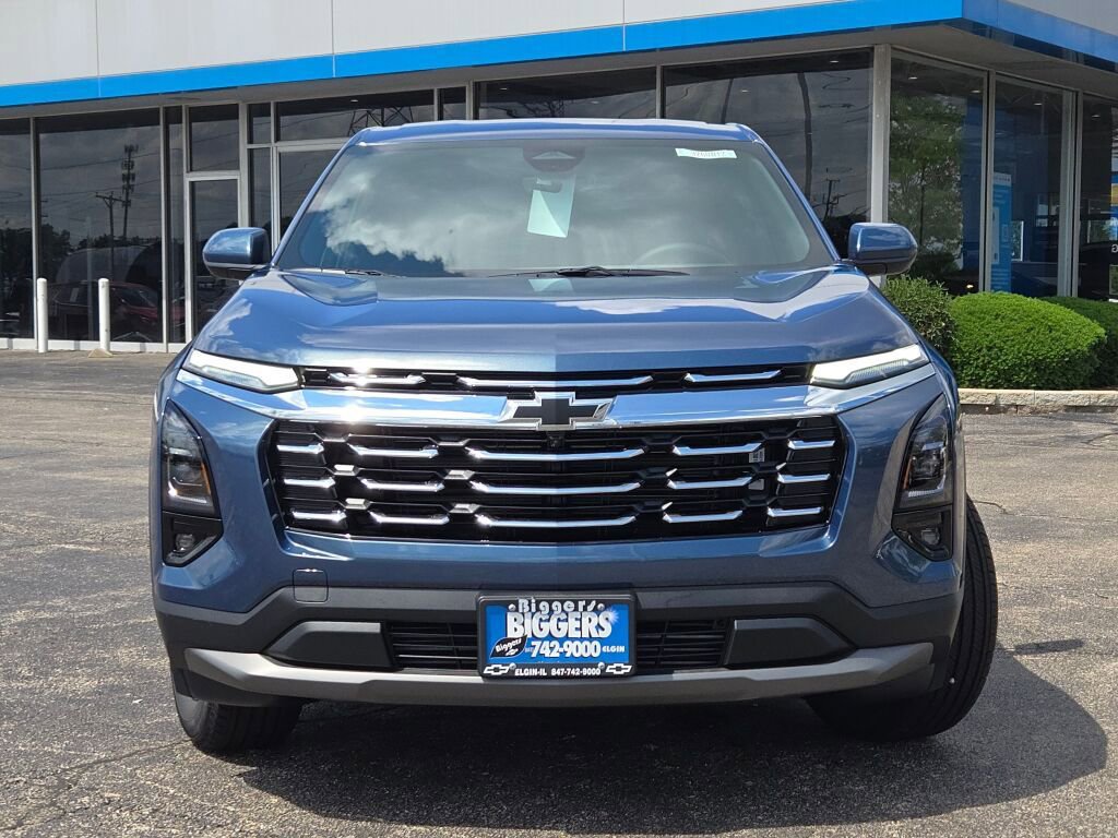 2026 Chevrolet Equinox LT photo 3