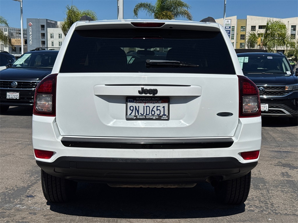 2015 Jeep Compass Altitude photo 11