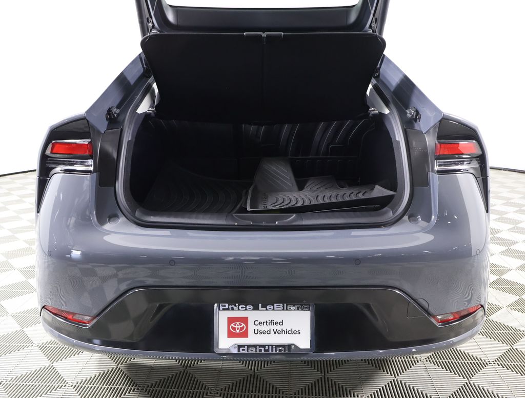 2024 Toyota Prius Limited photo 19