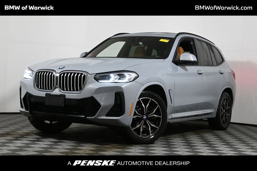 2022 BMW X3 30i's photo