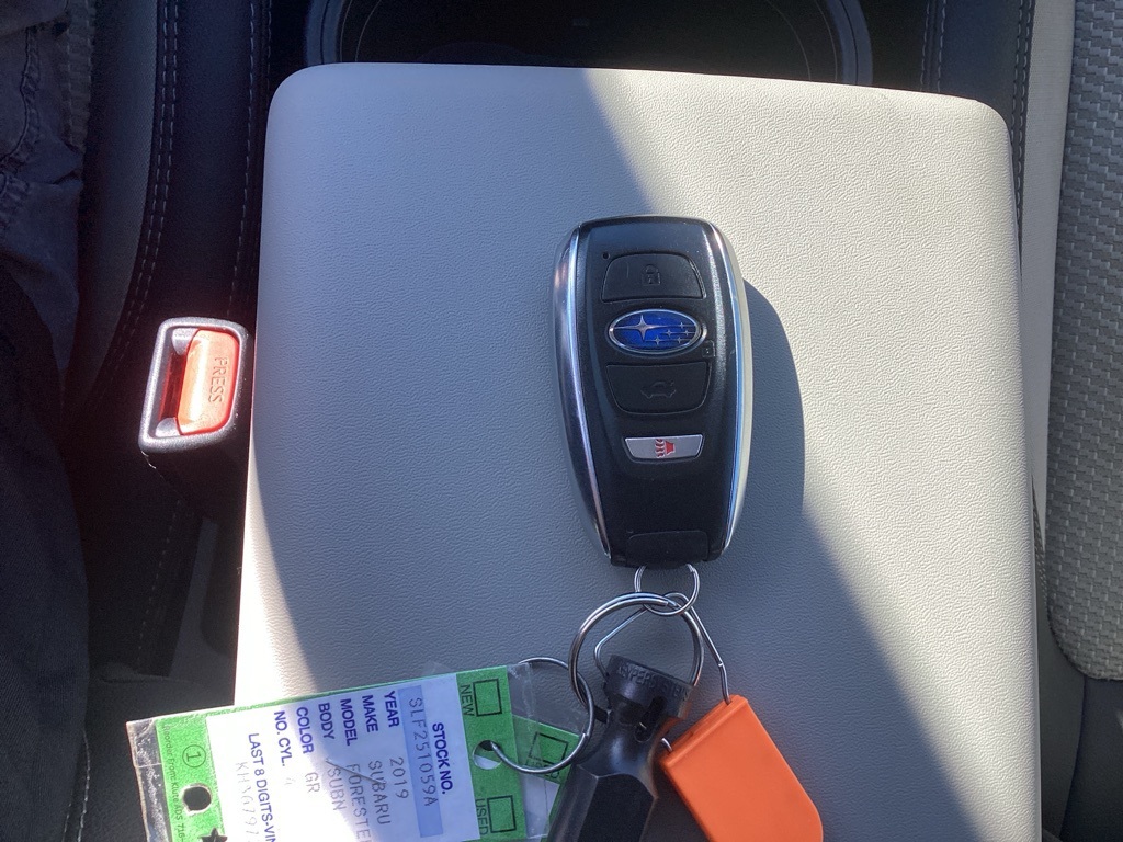 2019 Subaru Forester Premium photo 21