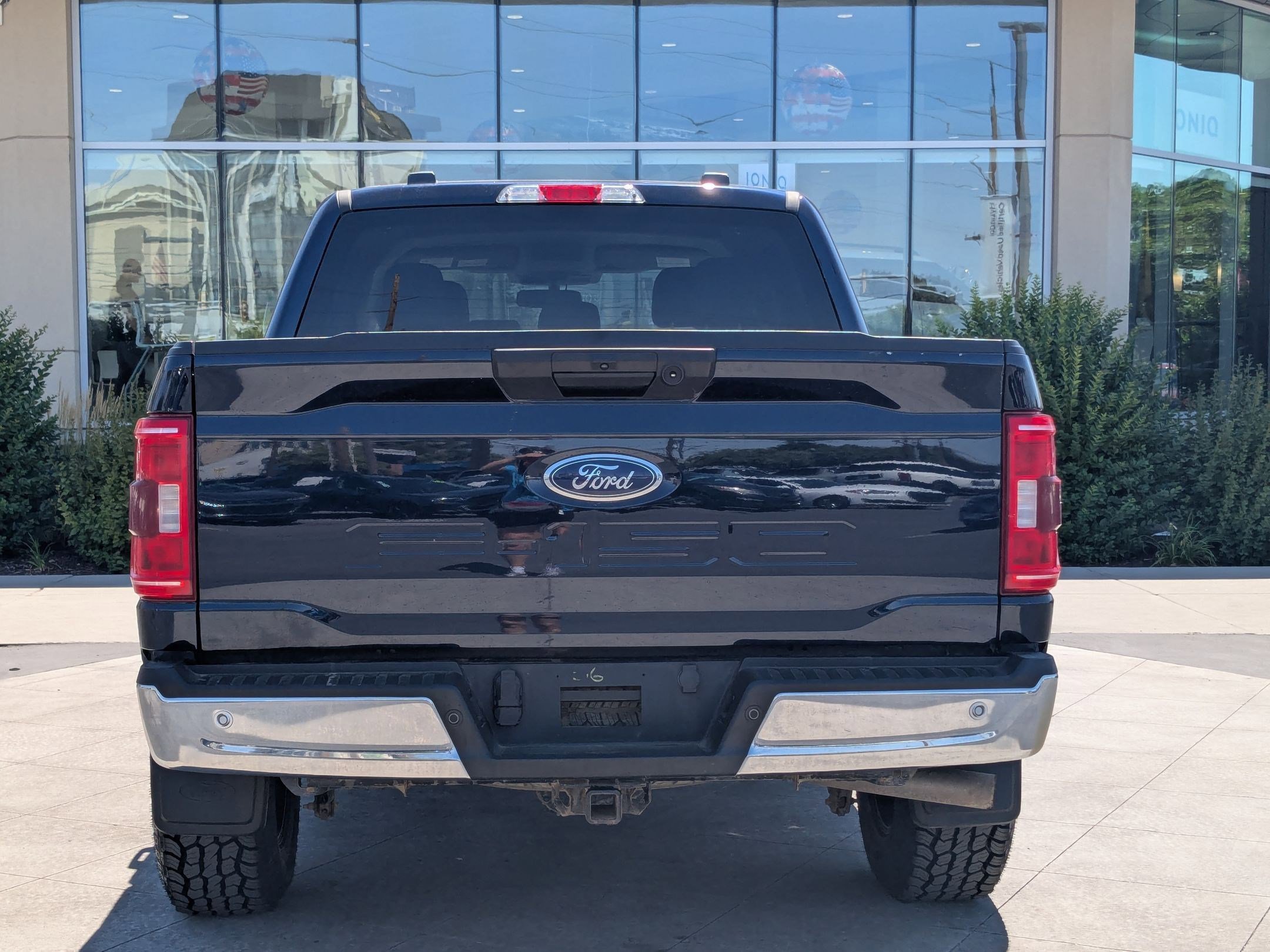 2023 Ford F-150 XLT photo 4