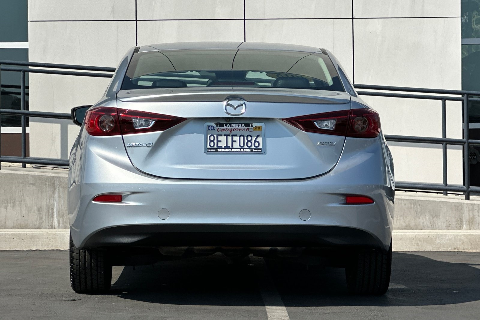 2018 Mazda Mazda3 Touring photo 4
