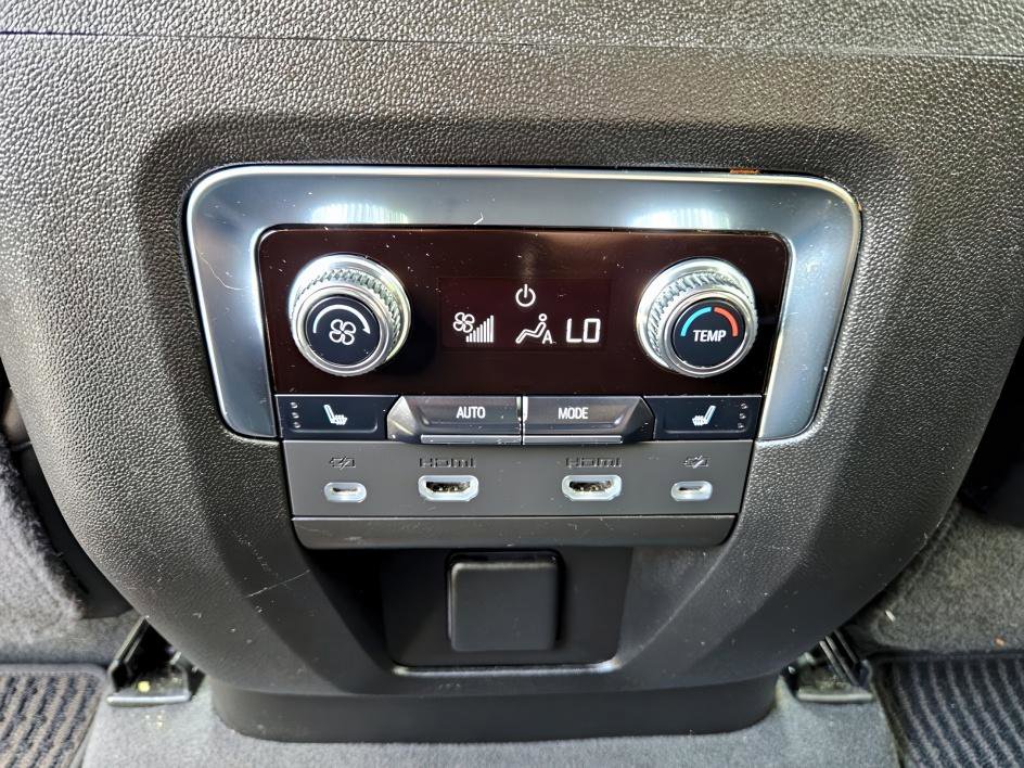 2023 Gmc Yukon XL Denali Ultimate photo 11