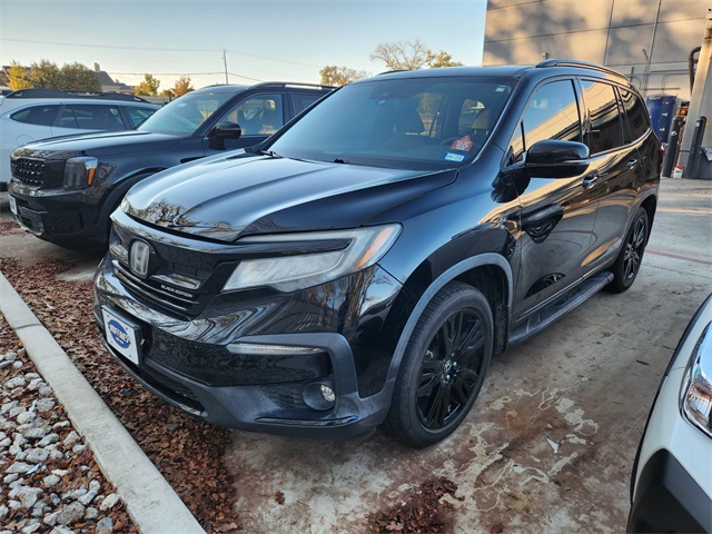 2020 Honda Pilot Black Edition photo 2