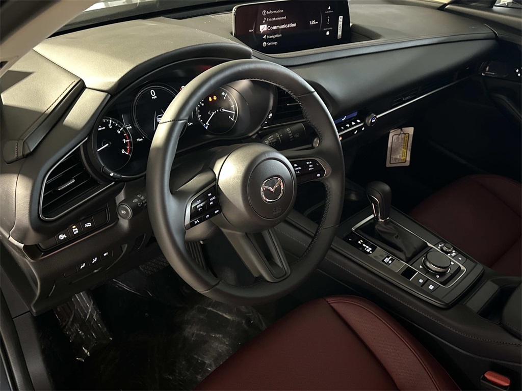 2026 Mazda CX-30 2.5 S Carbon photo 2