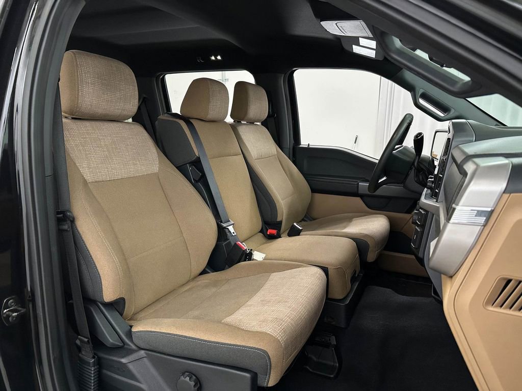 2023 Ford F-150 XLT photo 19