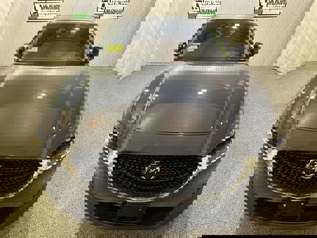 2026 Mazda CX-30 2.5 S Carbon photo 2