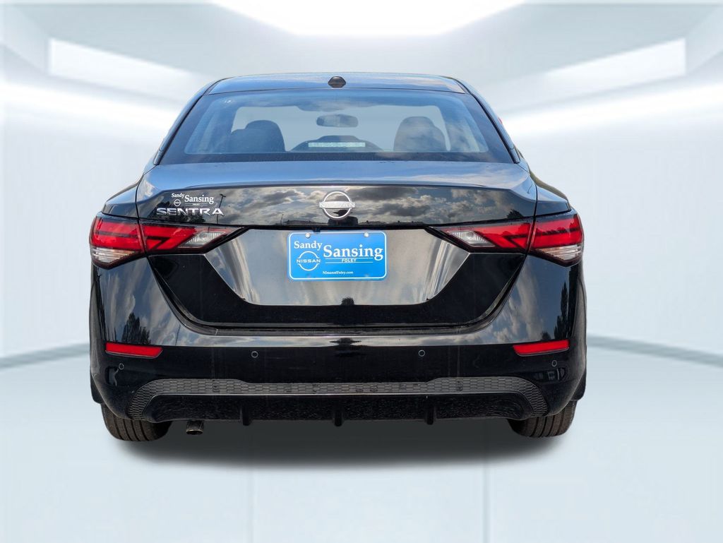 2025 Nissan Sentra SV photo 4