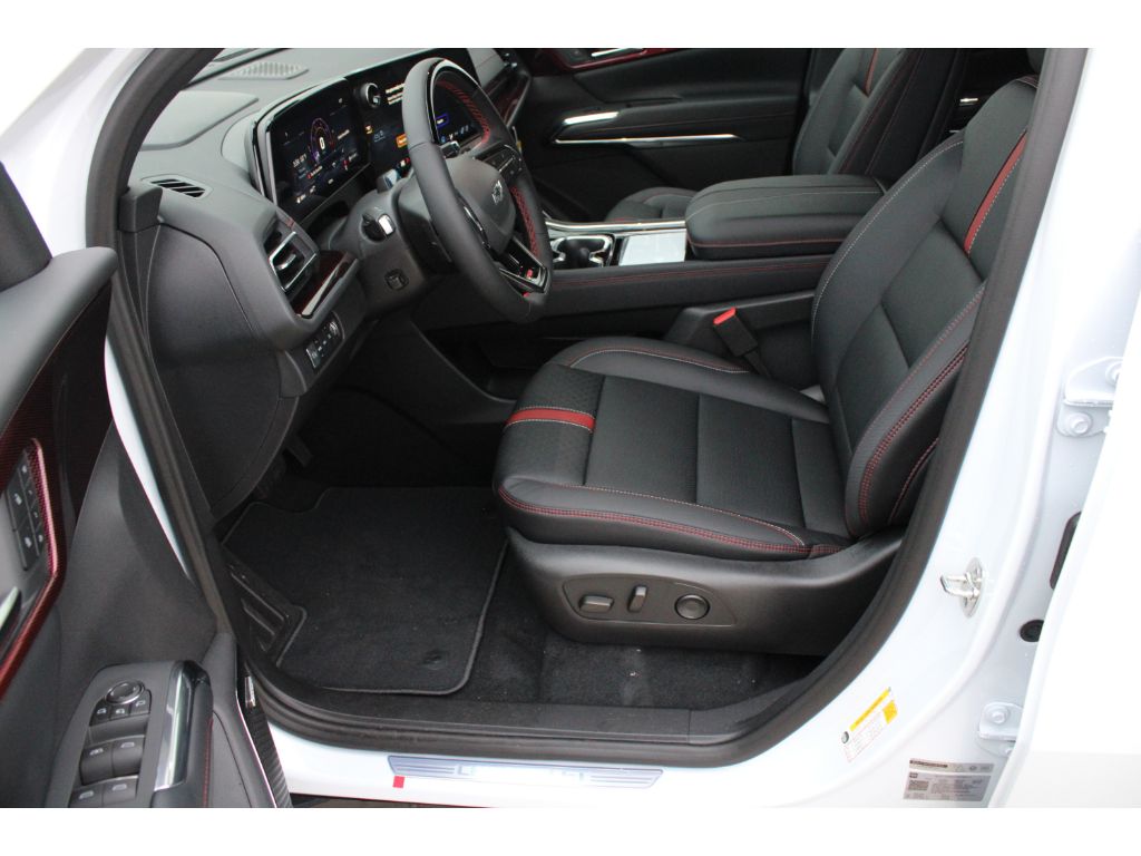 2026 Chevrolet Traverse RS photo 4