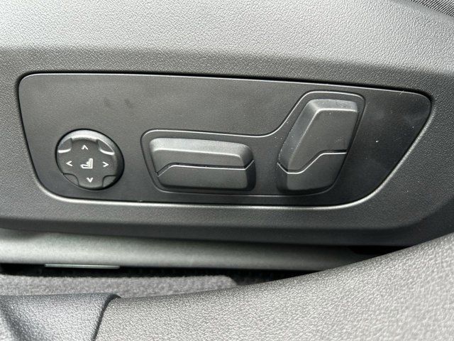 2026 Bmw 228 photo 7