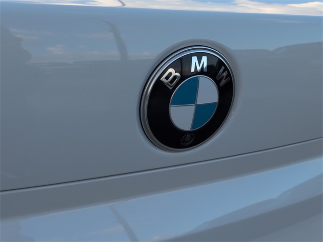 Used 2023 Alpine White BMW 760i xDrive image 13