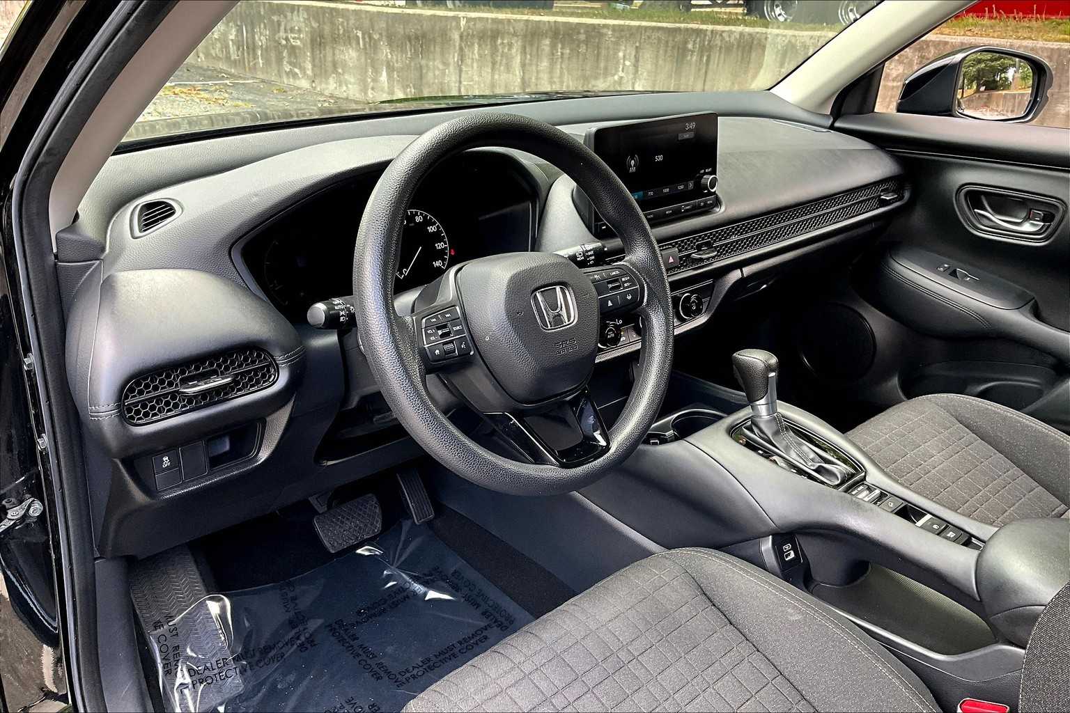2023 Honda HR-V LX photo 17