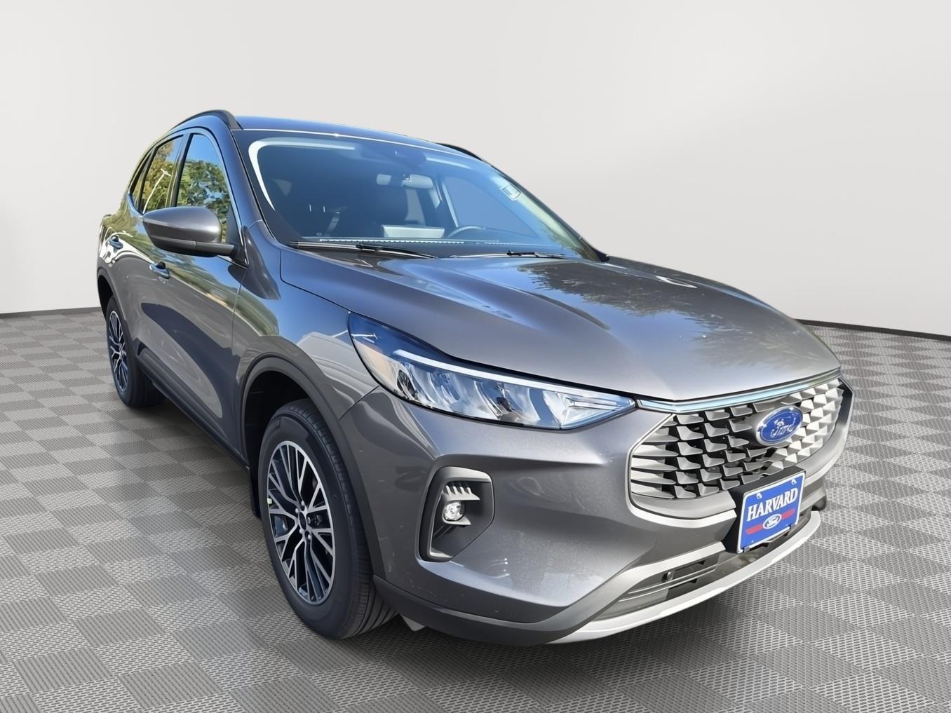 2025 Ford Escape PHEV's photo