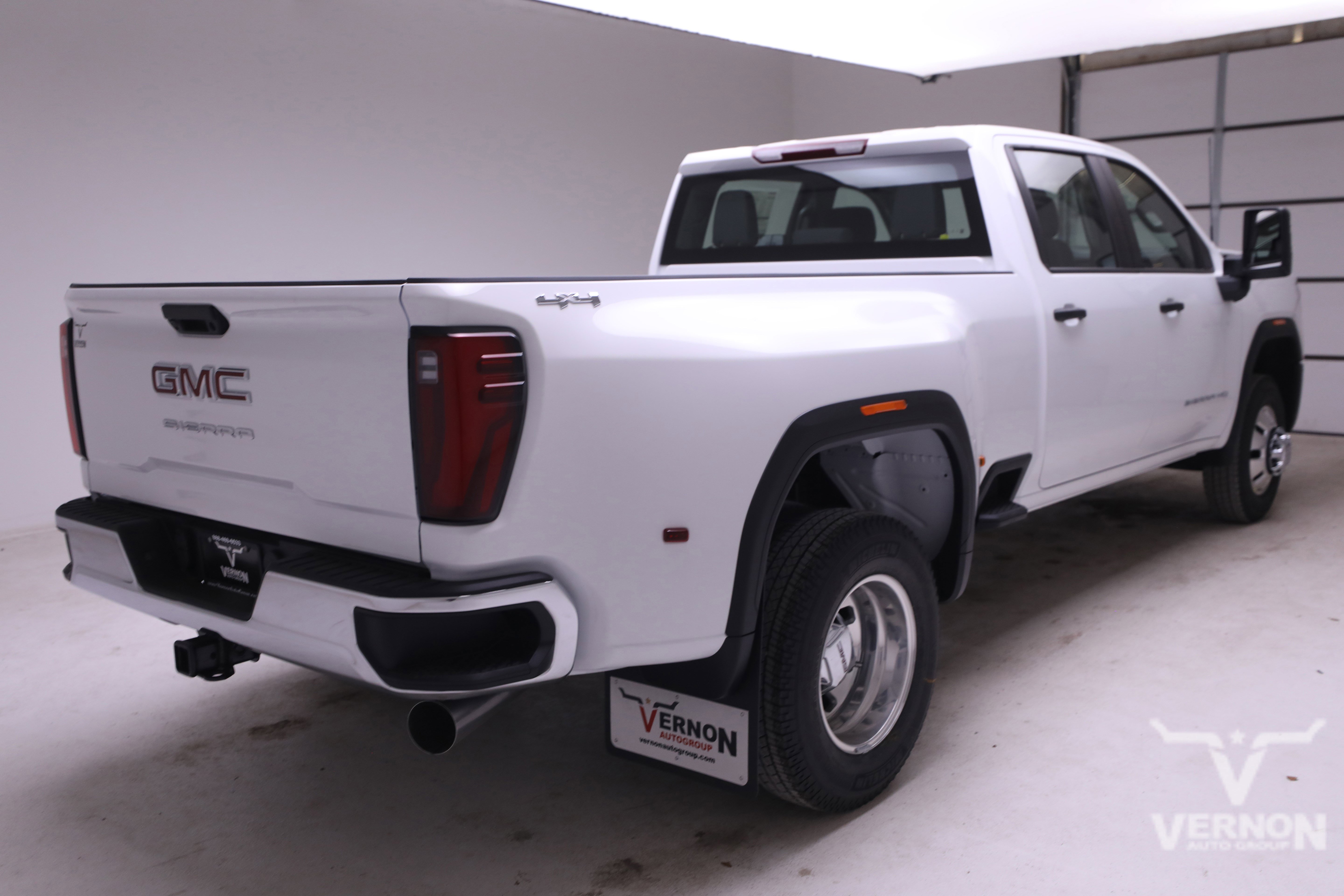 2026 Gmc Sierra 3500 HD Pro photo 2