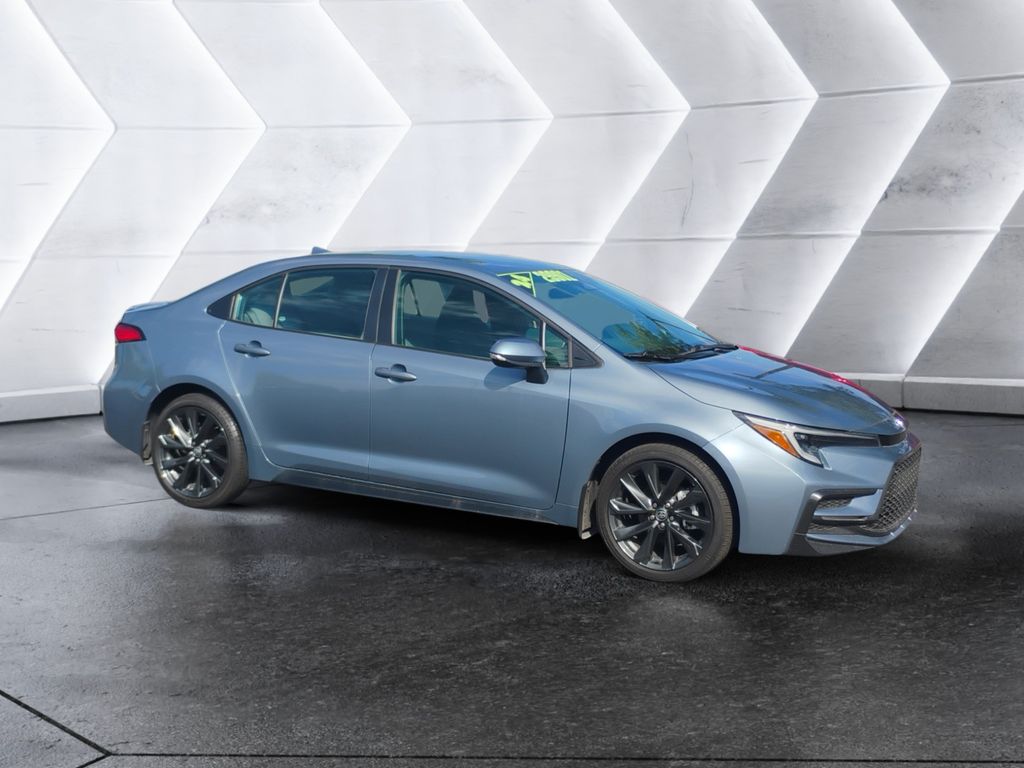 2024 Toyota Corolla SE photo 3