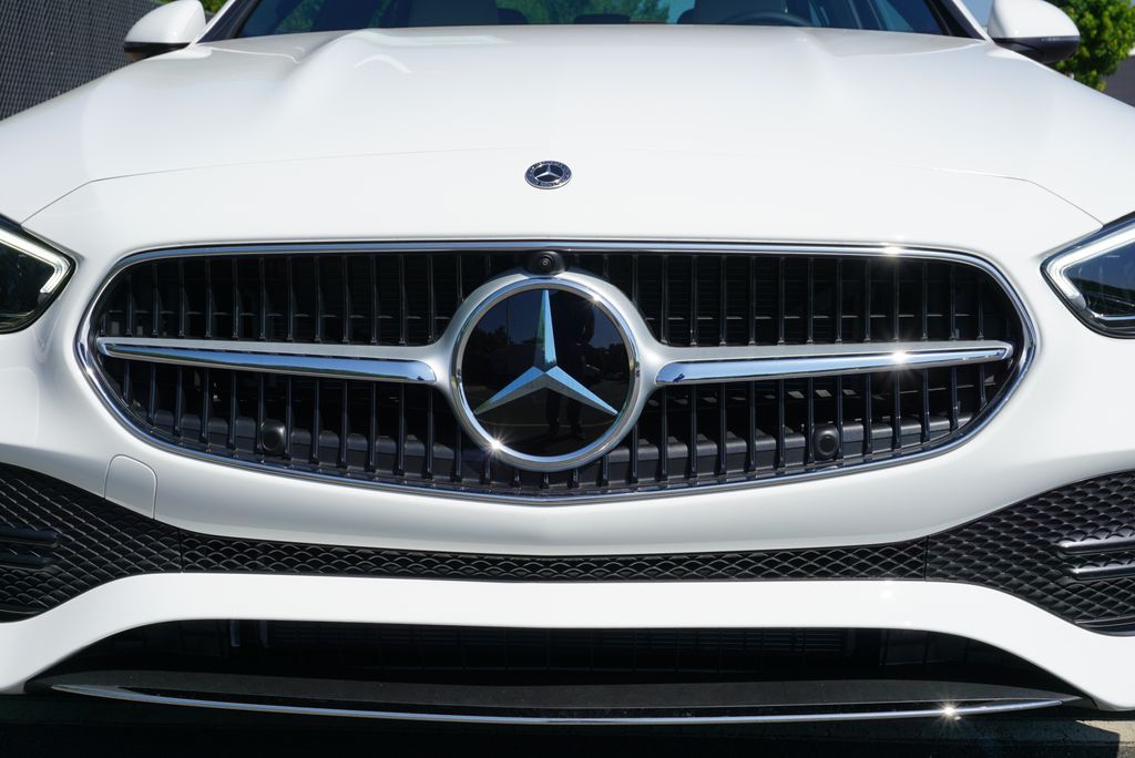 2025 Mercedes Benz C 300 photo 9