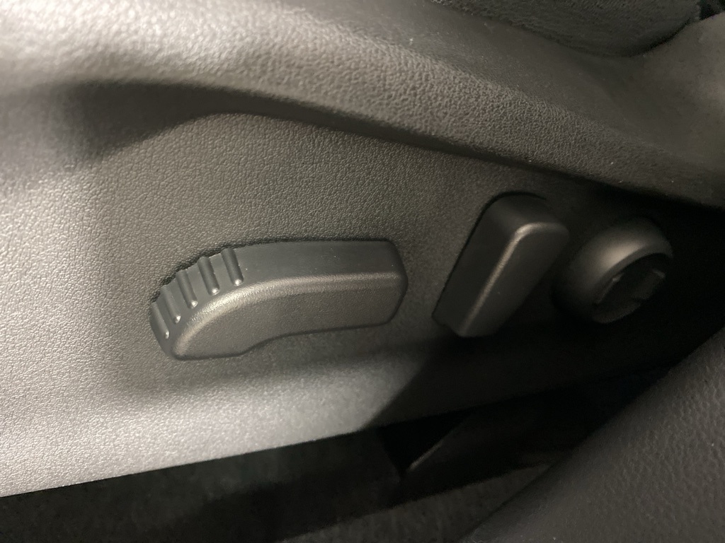 2023 Subaru Forester Premium photo 16