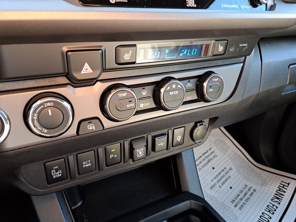 2022 Toyota Tacoma TRD Sport photo 16