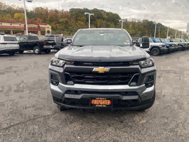 2024 Chevrolet Colorado LT photo 3