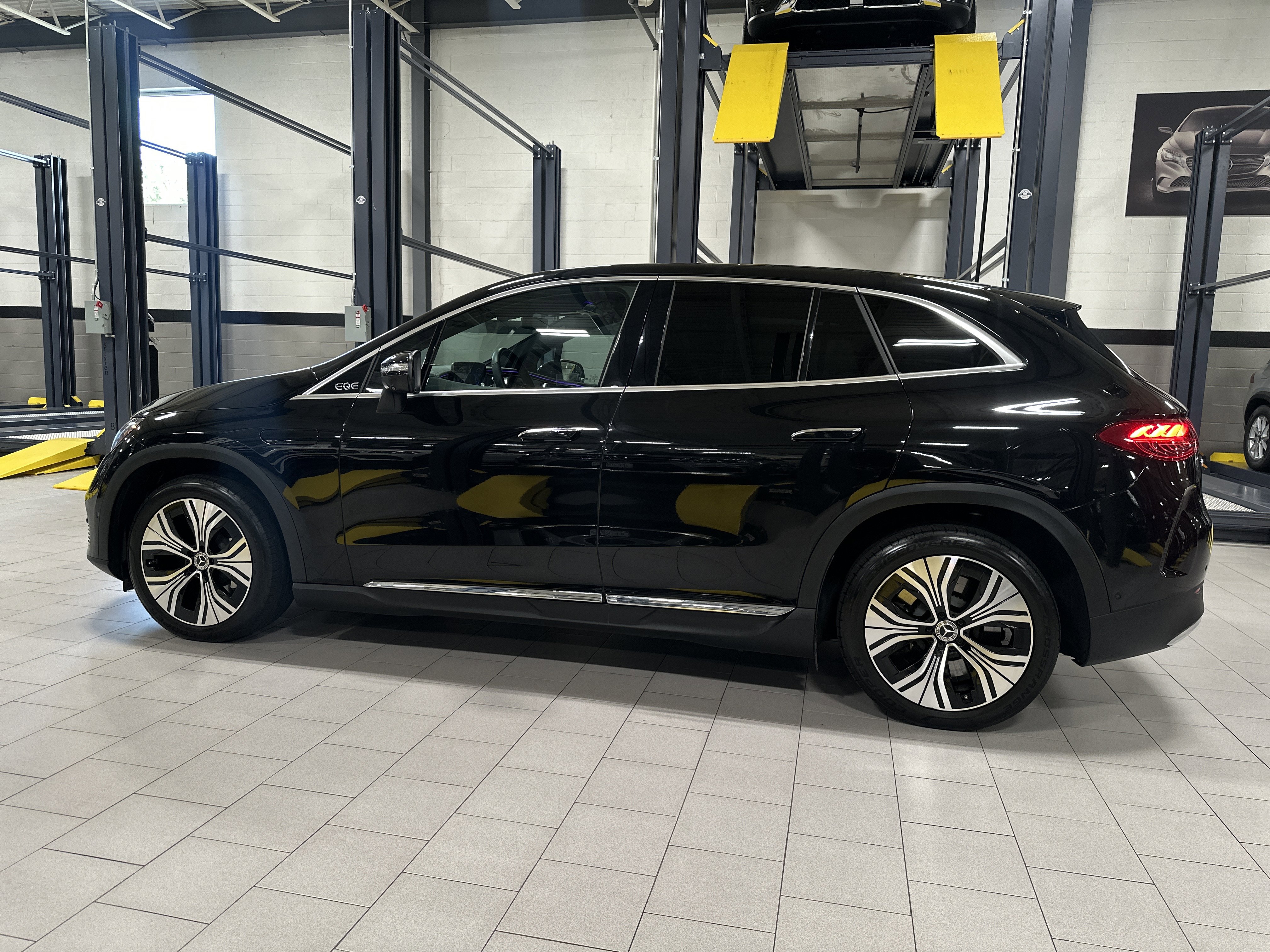 Certified 2023 Mercedes-Benz EQE SUV Base with VIN 4JGGM1CB6PA001322 for sale in Hempstead, NY