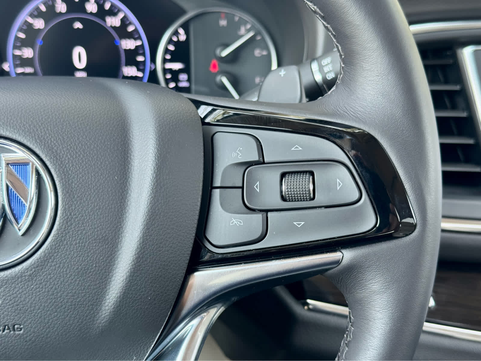 2024 Buick Enclave Premium photo 18