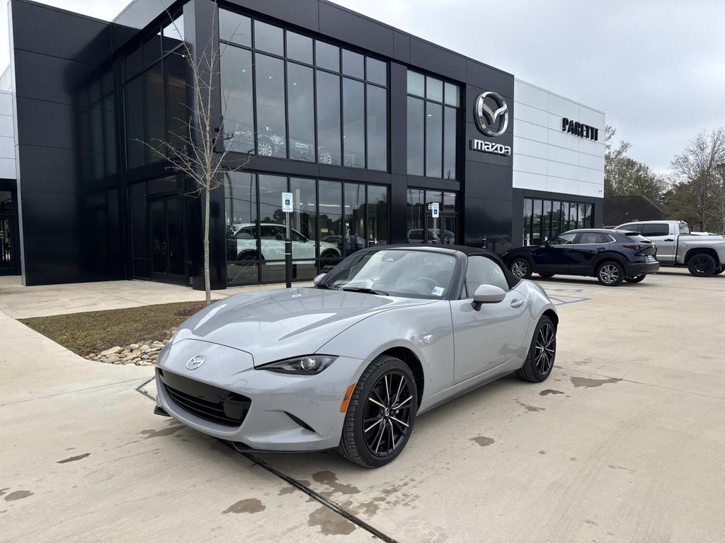 2025 Mazda MX-5 Miata Grand Touring's photo
