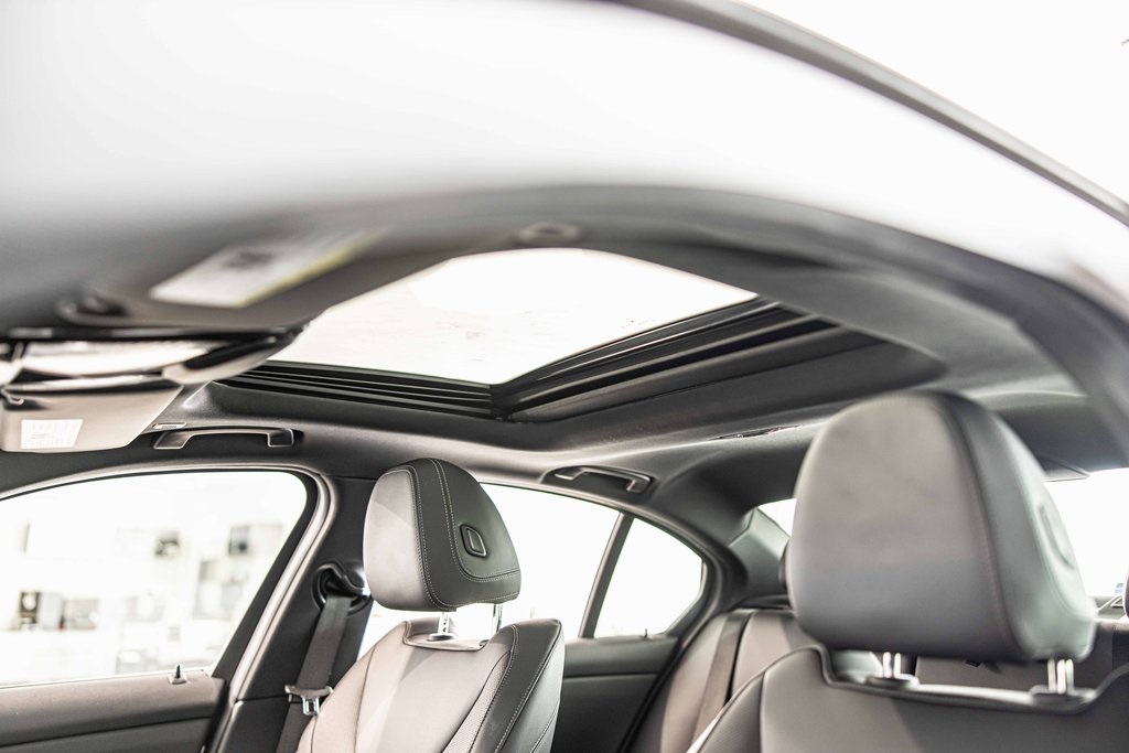 2025 BMW 330I - Image 19