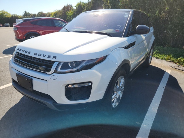 2019 Land Rover Range Rover Evoque SE photo 11