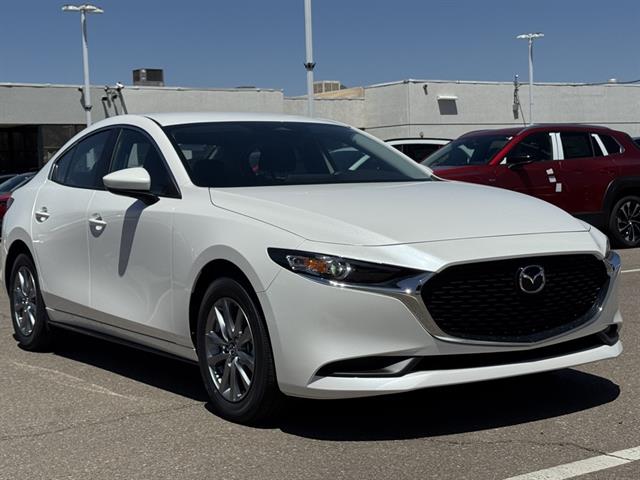 2025 Mazda Mazda3 S's photo
