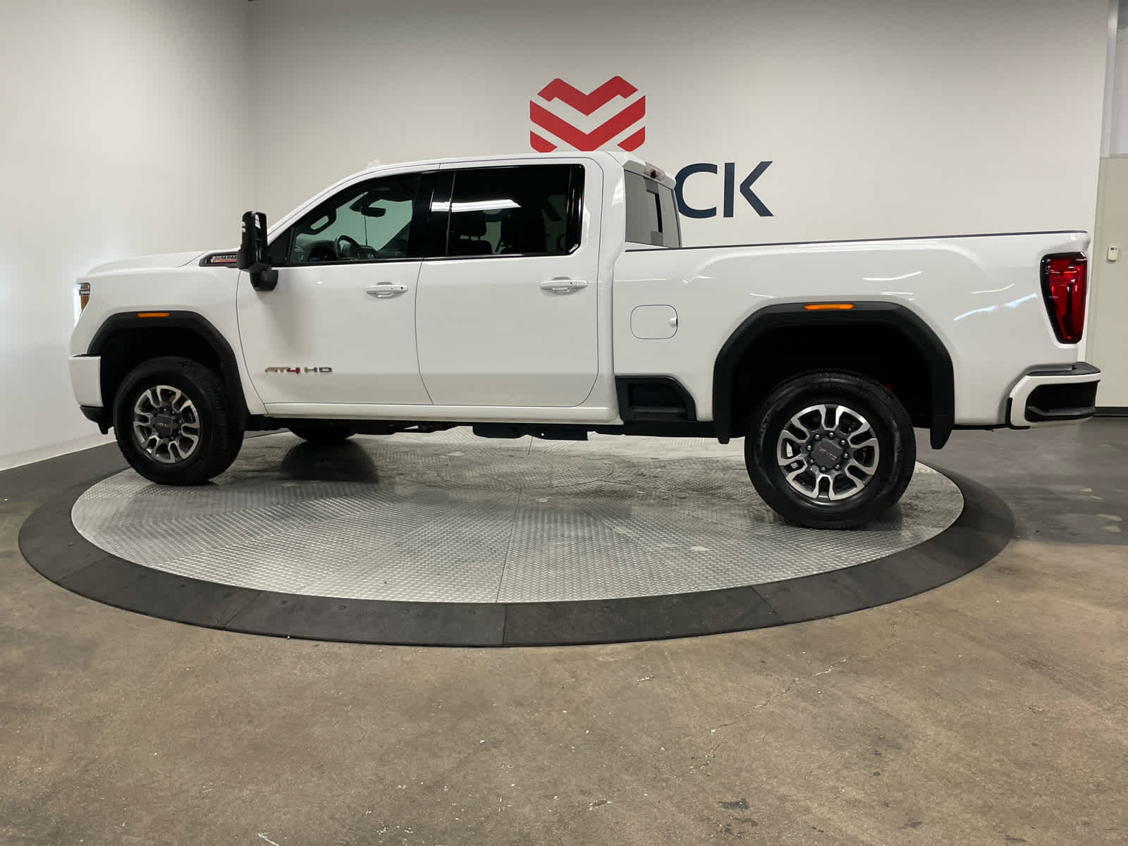 2022 Gmc Sierra 2500 HD AT4 photo 3