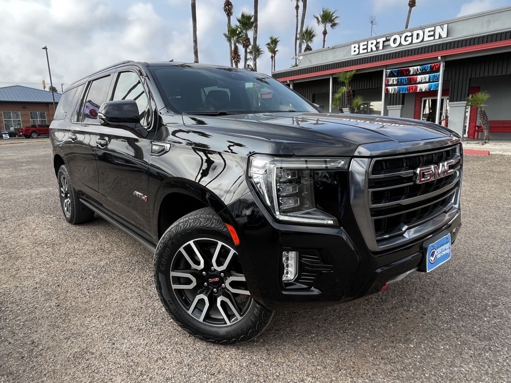 2023 GMC Yukon XL AT4's photo