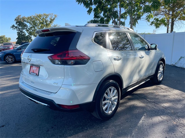 2018 Nissan Rogue SV photo 13