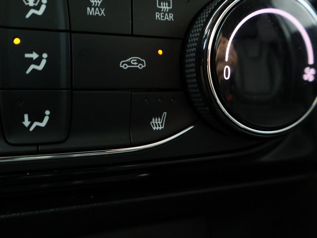 2024 Buick Encore GX Sport Touring photo 34