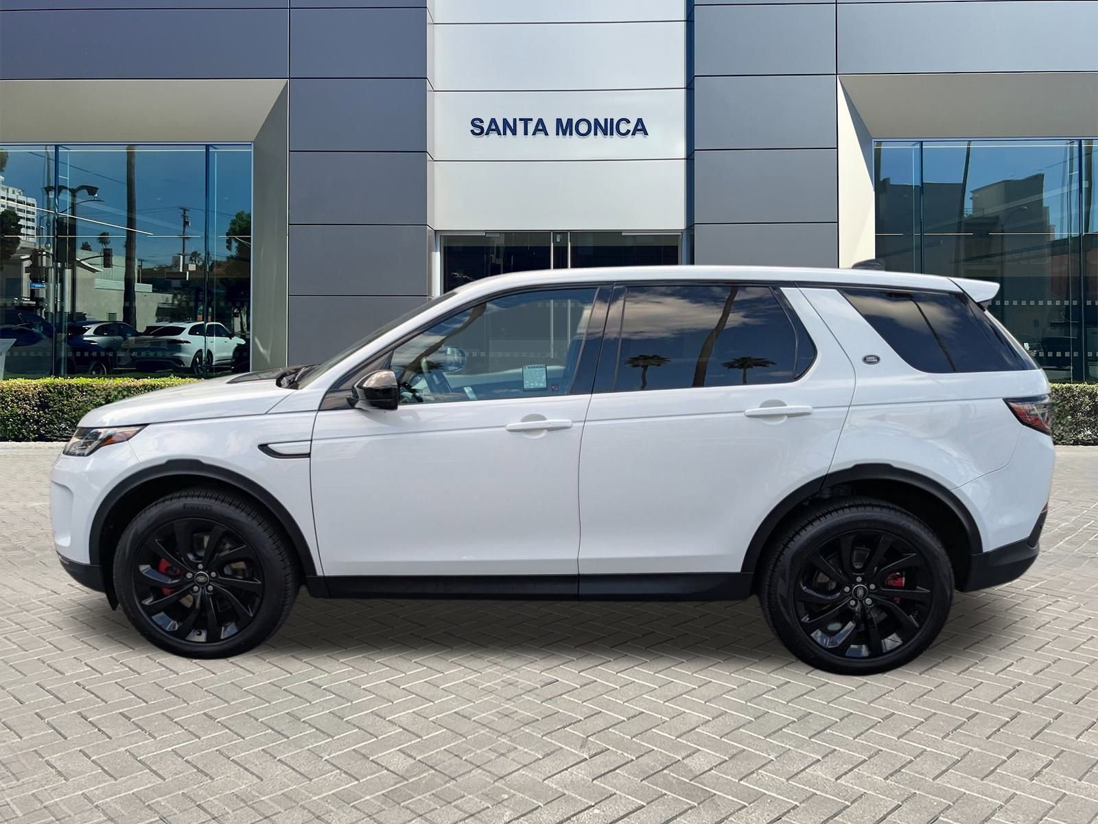 2023 Land Rover Discovery Sport SE photo 9
