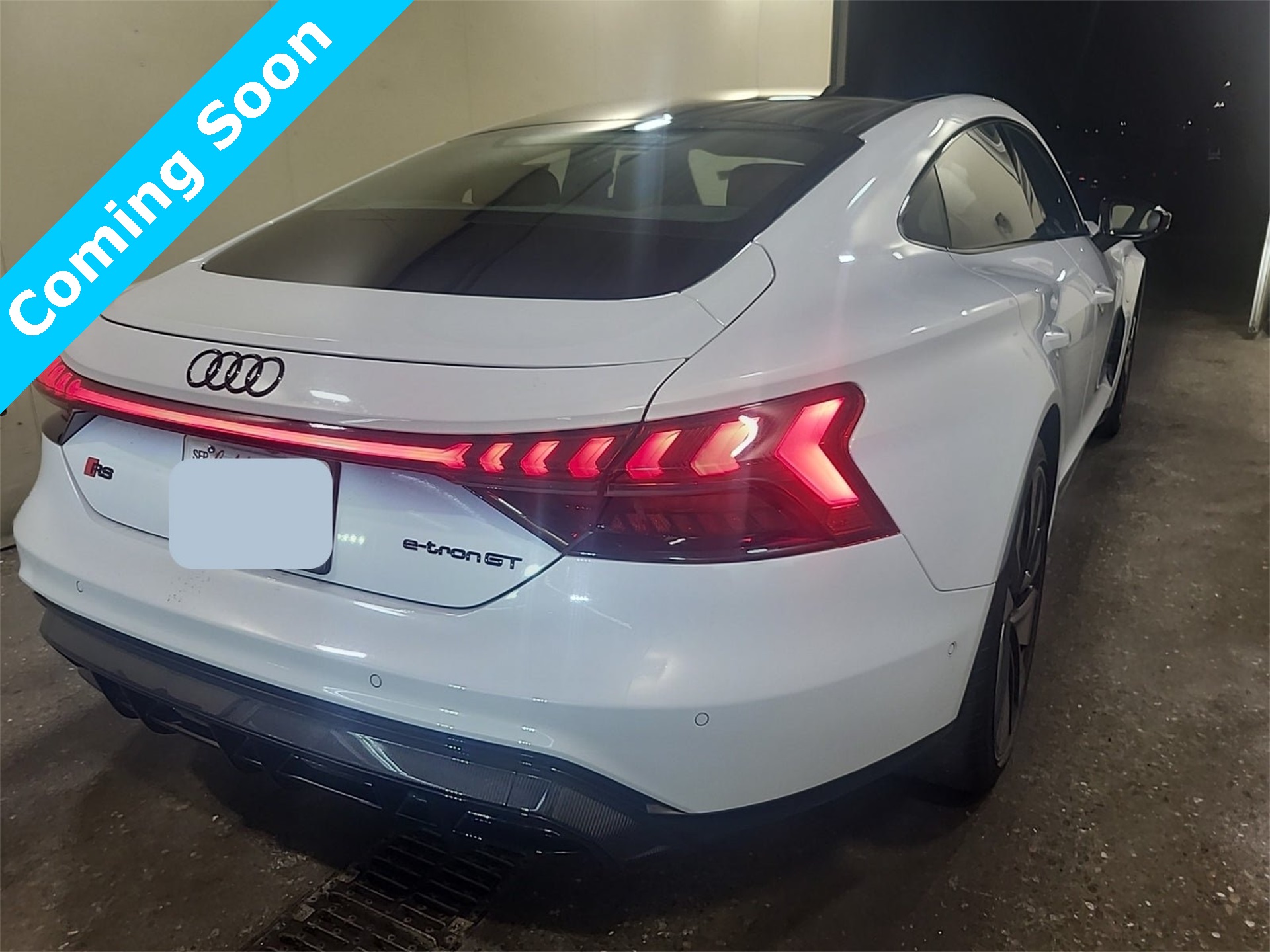 2022 Audi RS e-tron GT Base photo 2