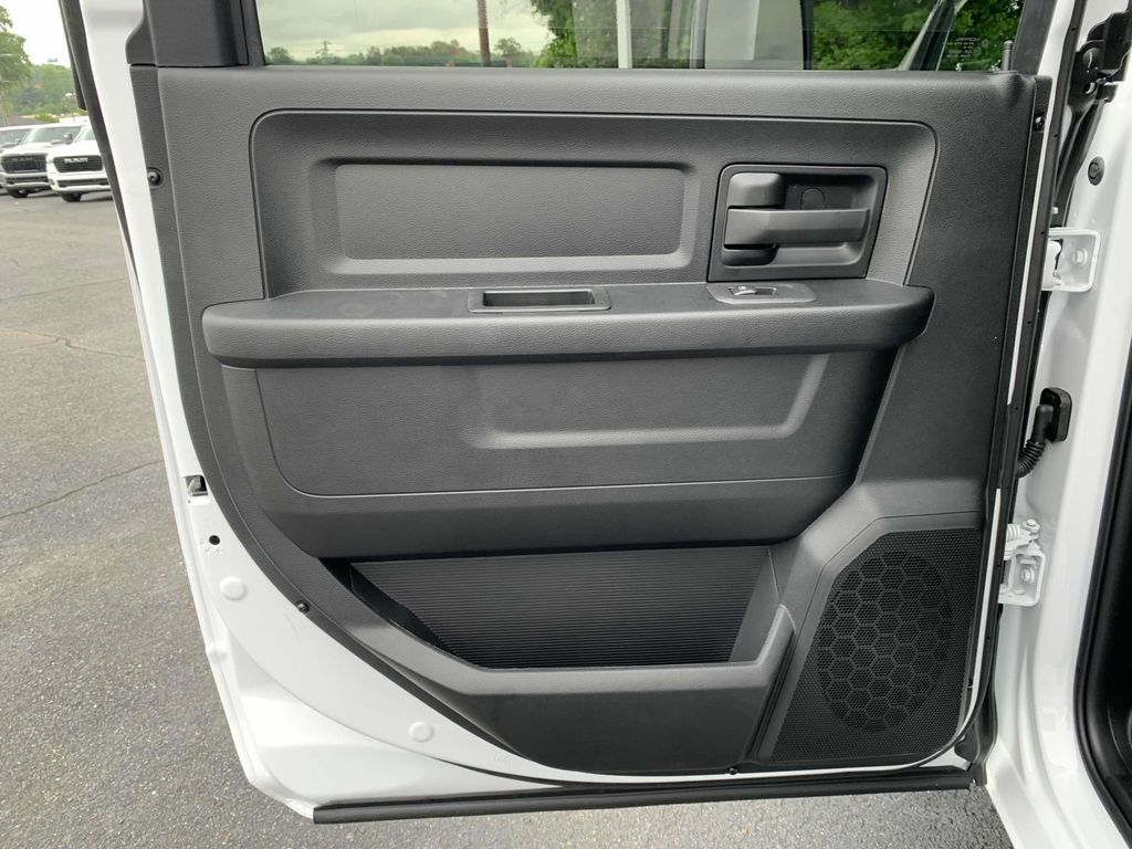 2025 Ram 2500 Tradesman photo 19