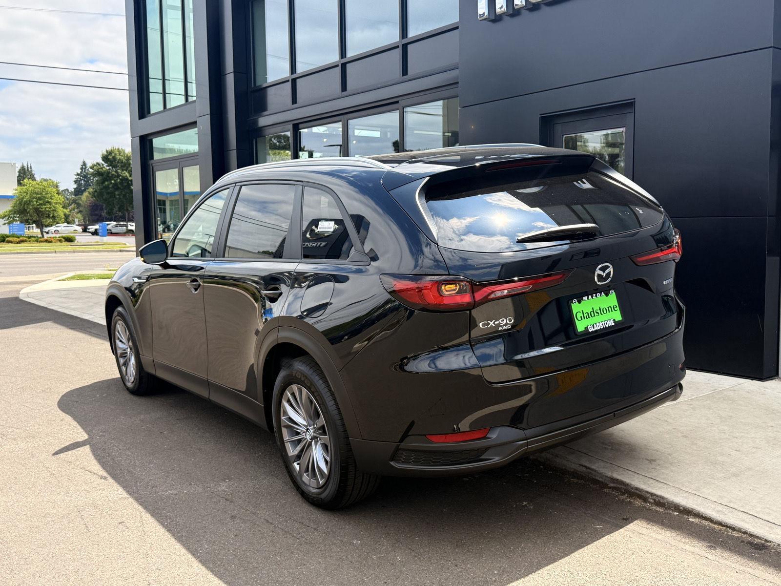2025 Mazda CX-90 Select photo 3