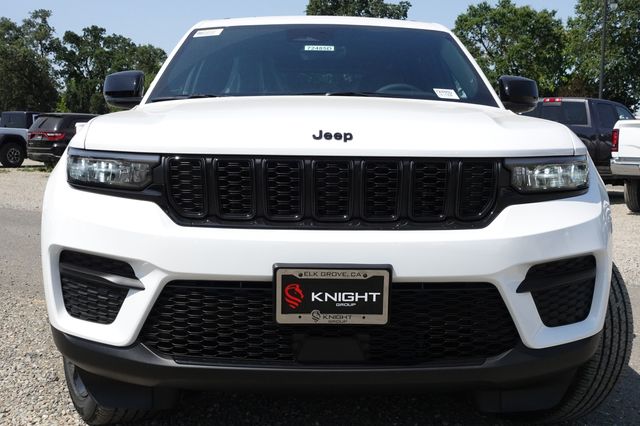 2025 Jeep Grand Cherokee Altitude X photo 2