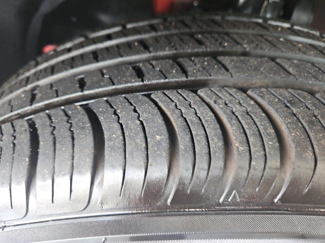 Used 2023 RED Hyundai SEL image 23