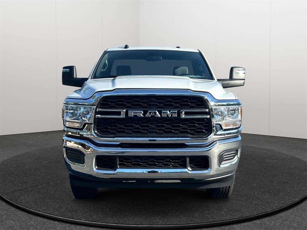 2024 Ram 2500 Tradesman photo 2