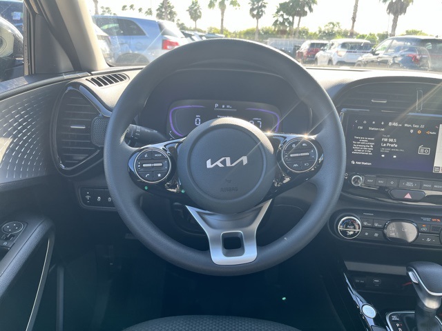 2025 Kia Soul LX S photo 7