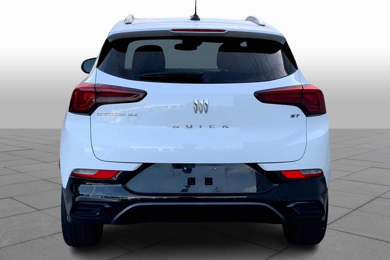 2024 Buick Encore GX Sport Touring photo 4