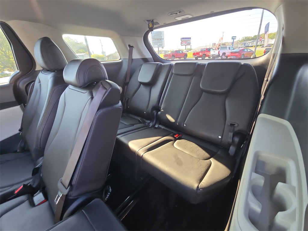 2023 Kia Carnival LX photo 26