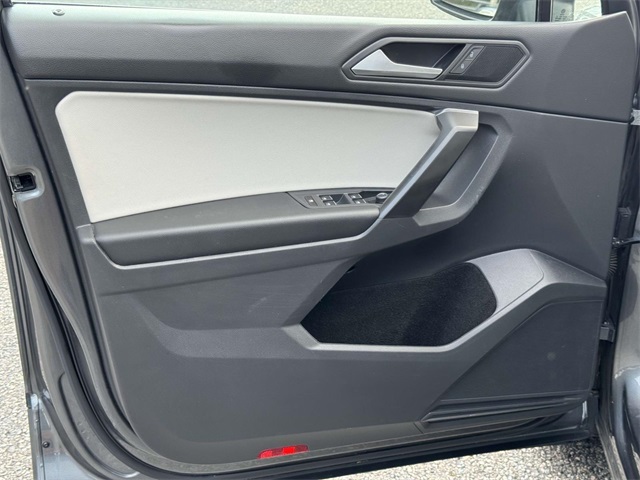 2021 Volkswagen Tiguan SE R-Line Black photo 25