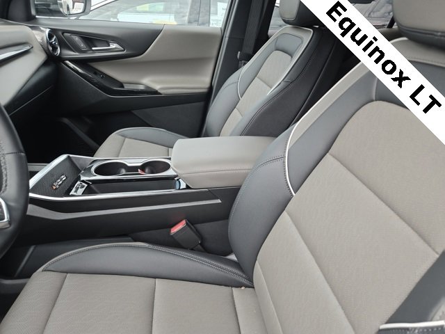 2025 Chevrolet Equinox LT photo 14